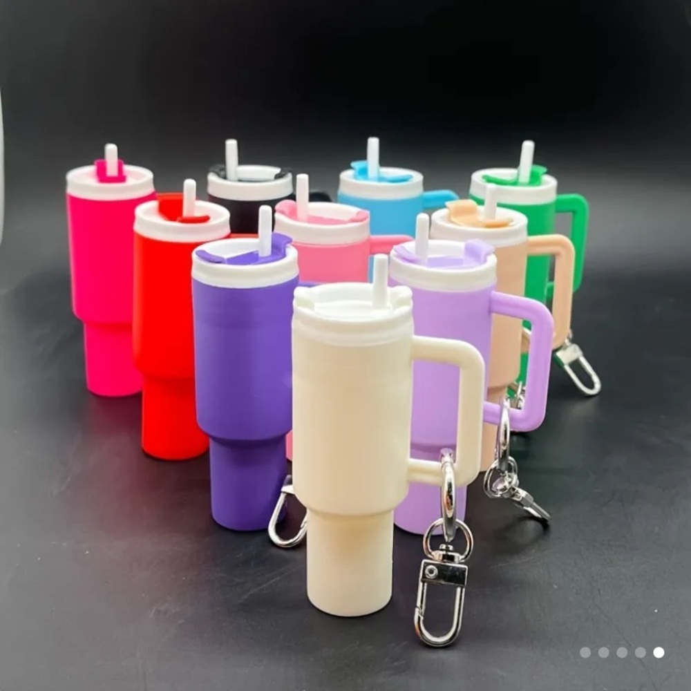 🌵4 for $12 - Final Price - Mini Stanley Tumbler Keychain